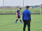 Training S.K.N.W.K. JO15-1 van zaterdag 17 februari 2024 (42/92)